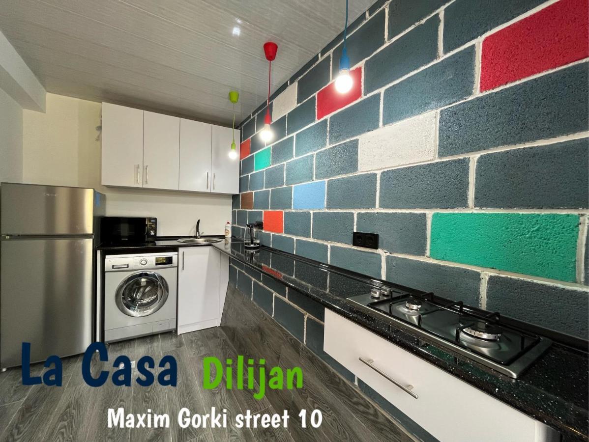 Hostel La Casa Dilidzjan Buitenkant foto