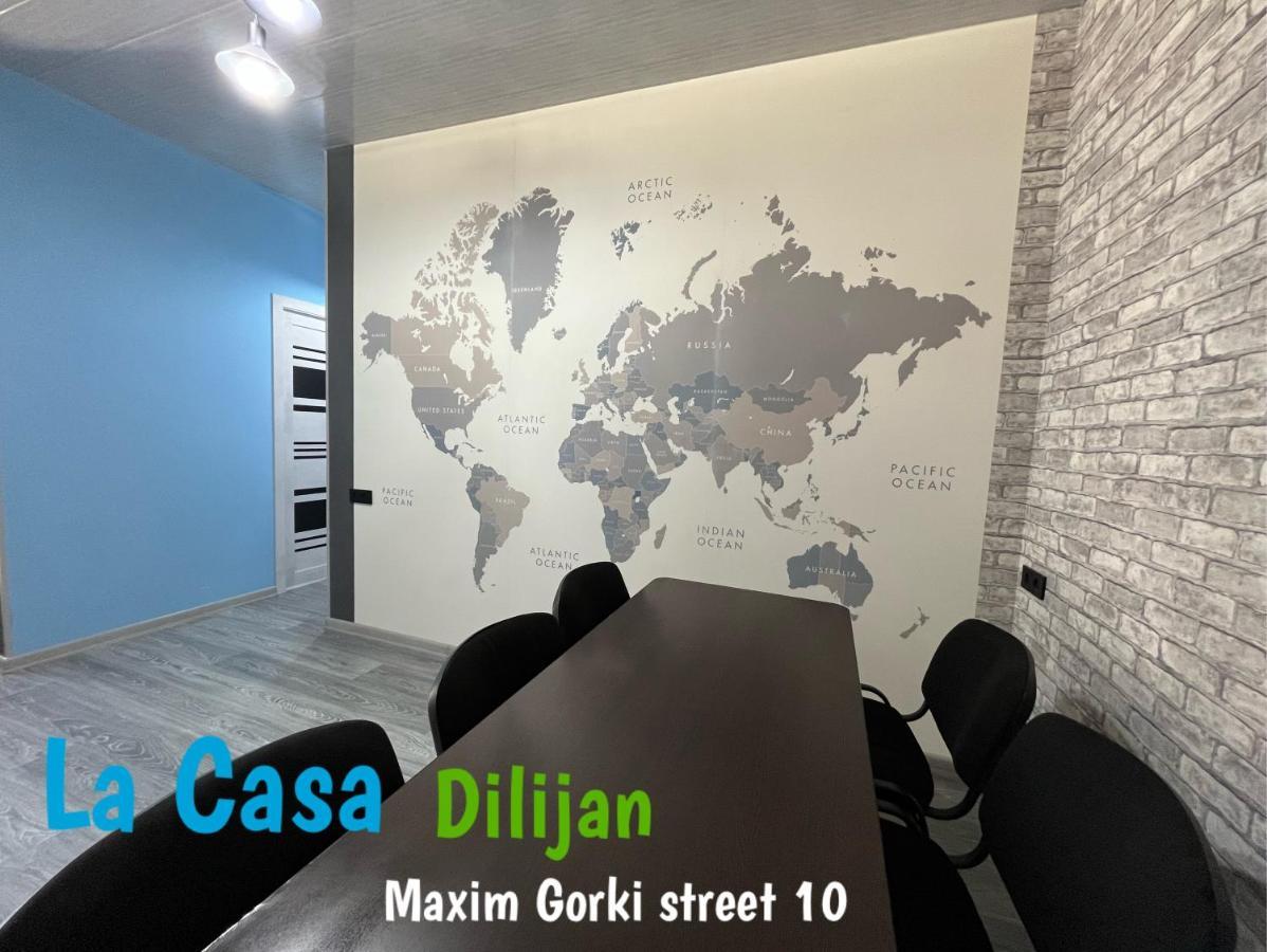 Hostel La Casa Dilidzjan Buitenkant foto